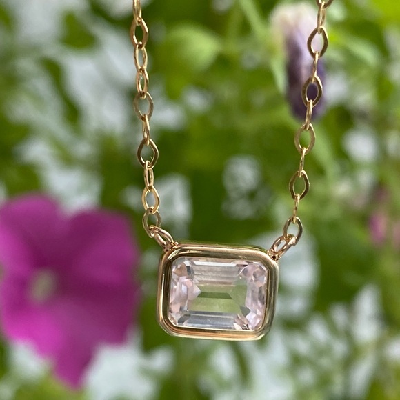 14K Gold Natural Morganite Necklace - Picture 2 of 7